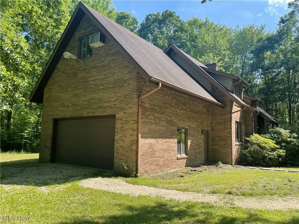 Vienna, OH 44473,5450 King Graves RD