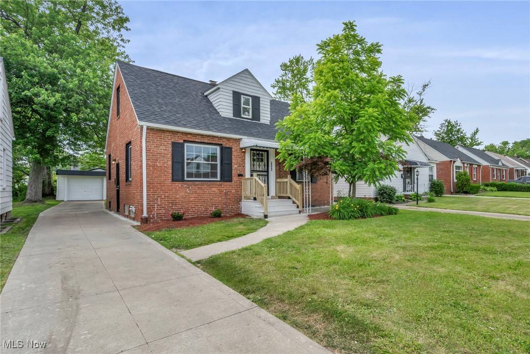Warrensville Heights, OH 44128,4396 Parkton DR