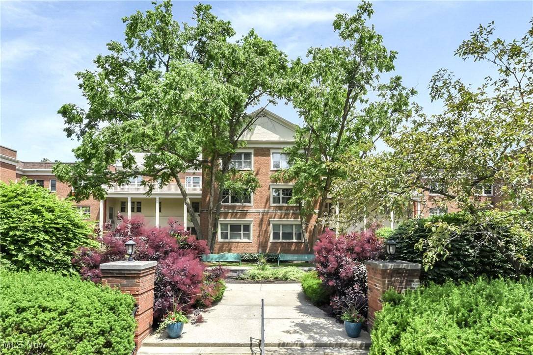 Shaker Heights, OH 44120,15875 Van Aken BLVD #101C