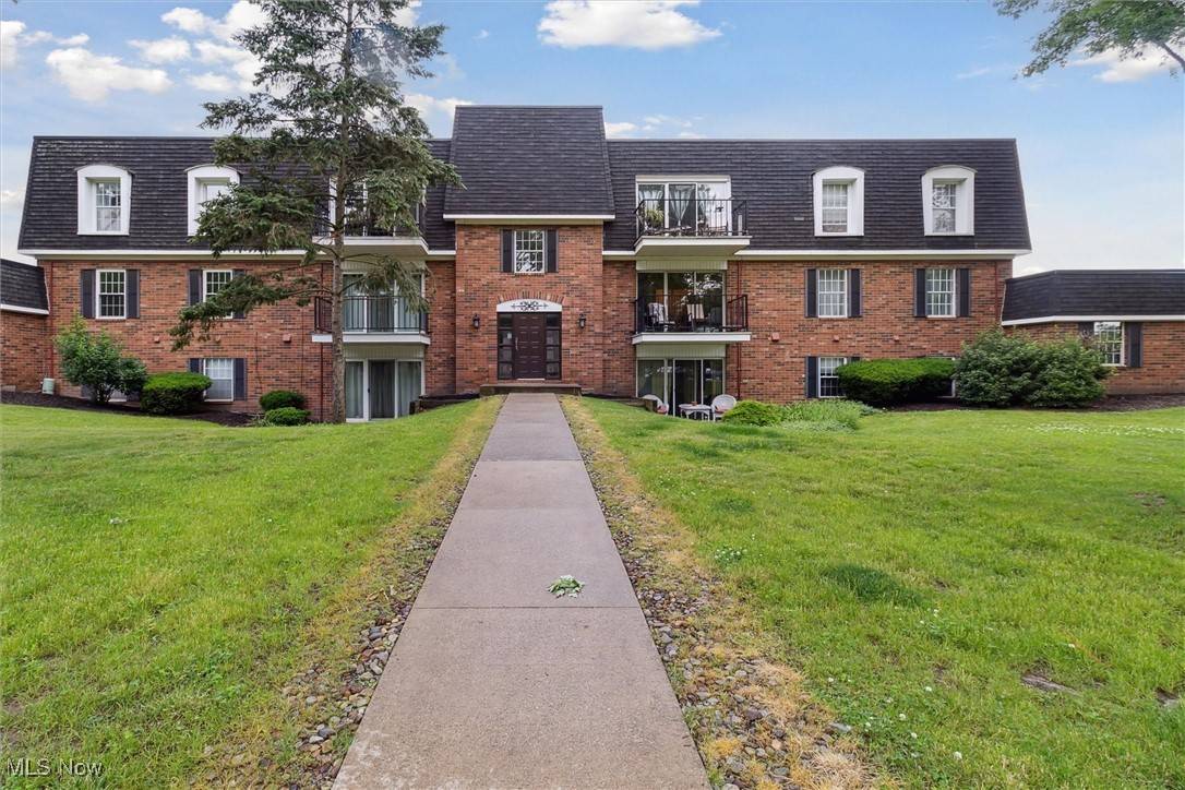Westlake, OH 44145,1900 King James Pkwy. #301