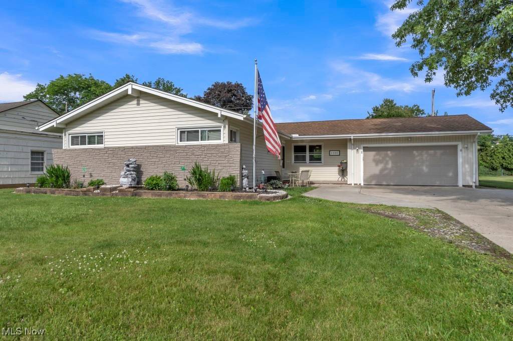 Rocky River, OH 44116,1101 Orchard Park DR