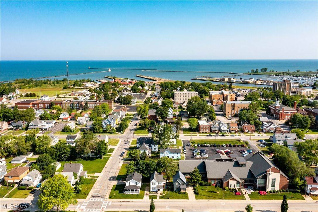 Lorain, OH 44052,517 Hamilton AVE