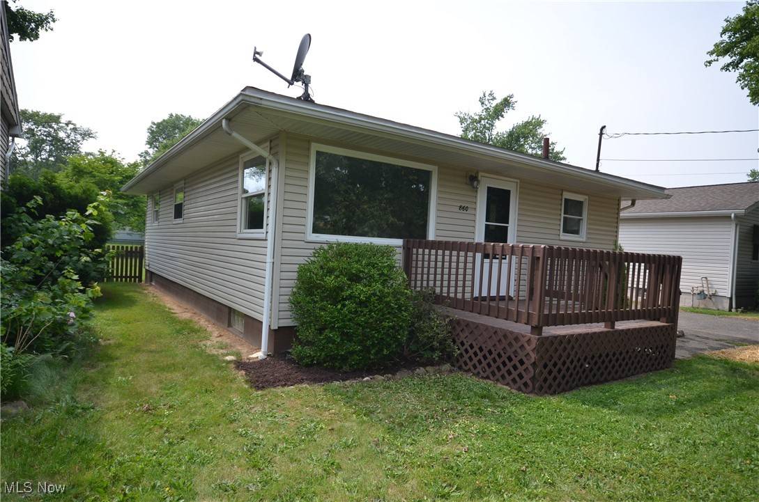 Akron, OH 44305,860 Morningview AVE