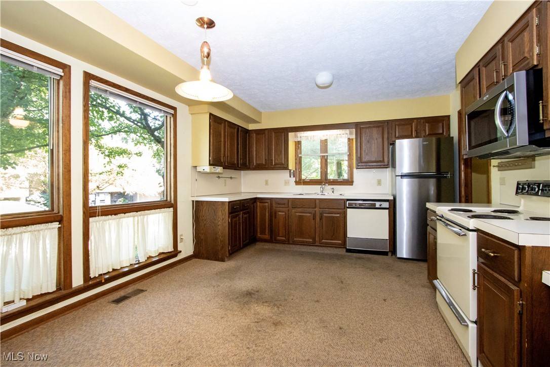 Wooster, OH 44691,771 Greenwood BLVD