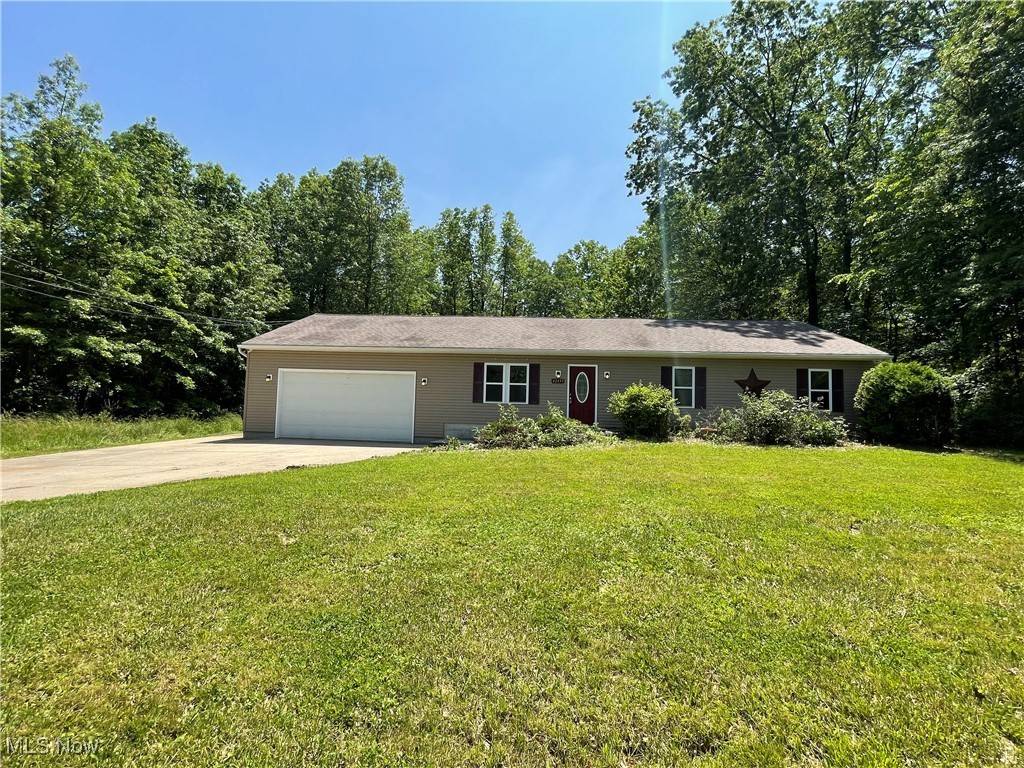 Elyria, OH 44035,42197 Helen ST