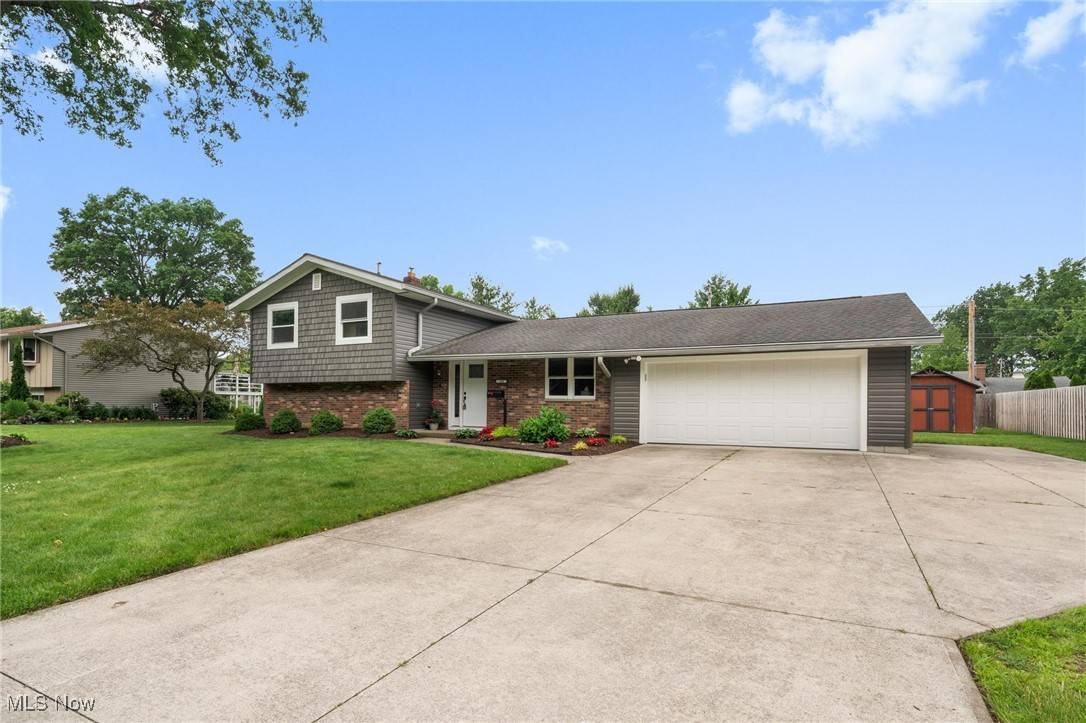 Avon Lake, OH 44012,180 Ashwood DR
