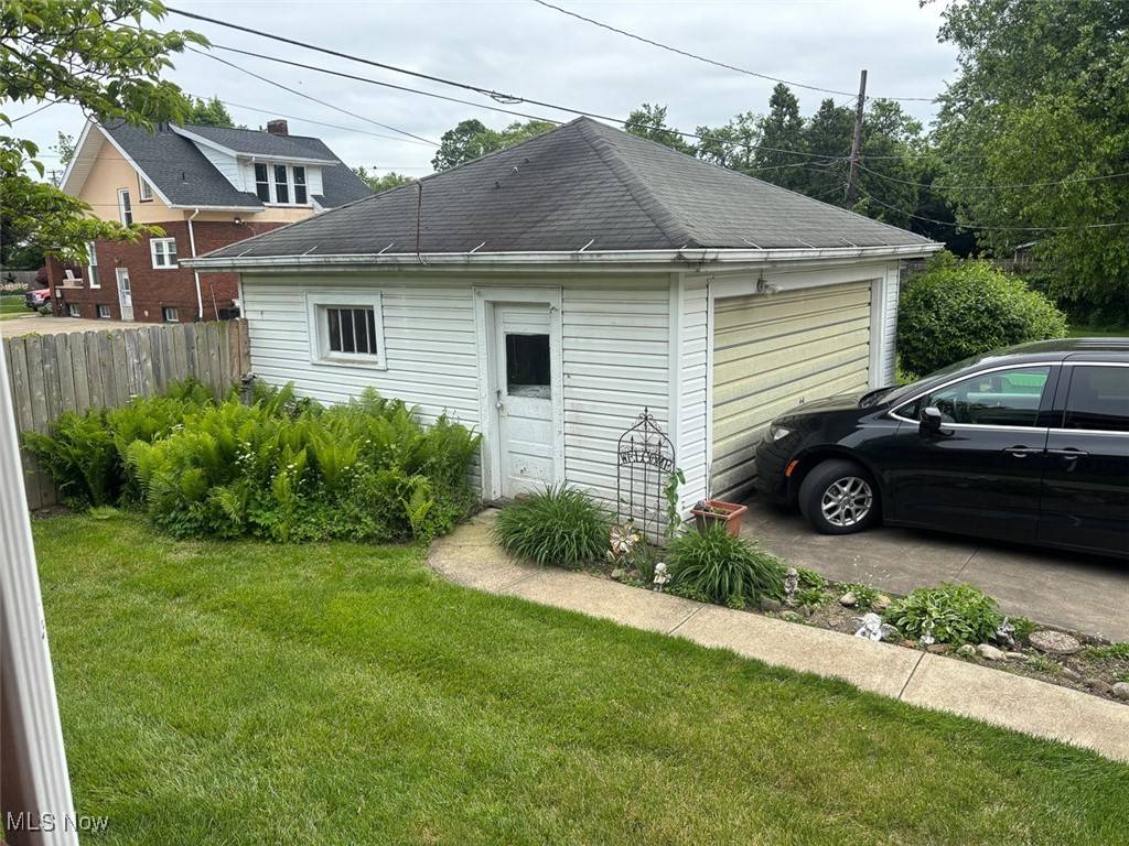 Massillon, OH 44646,1051 Oakwood AVE NE