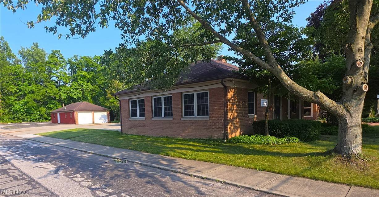 Berea, OH 44017,24 Beech ST