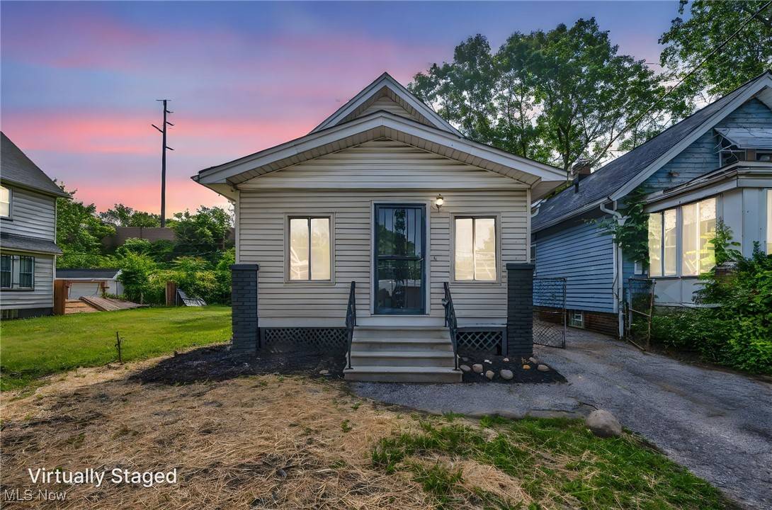 Cleveland, OH 44108,851 E 131 ST