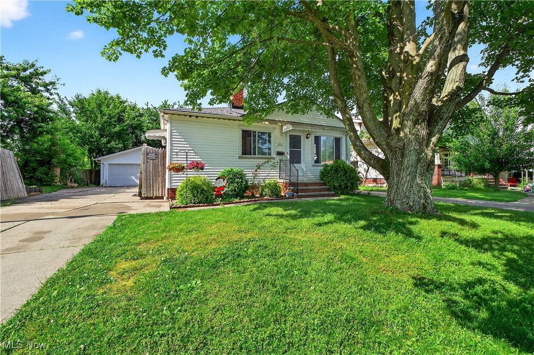 Parma, OH 44134,3812 Center DR