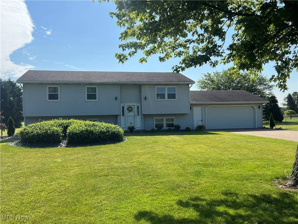 Fremont, OH 43420,565 County Road 242