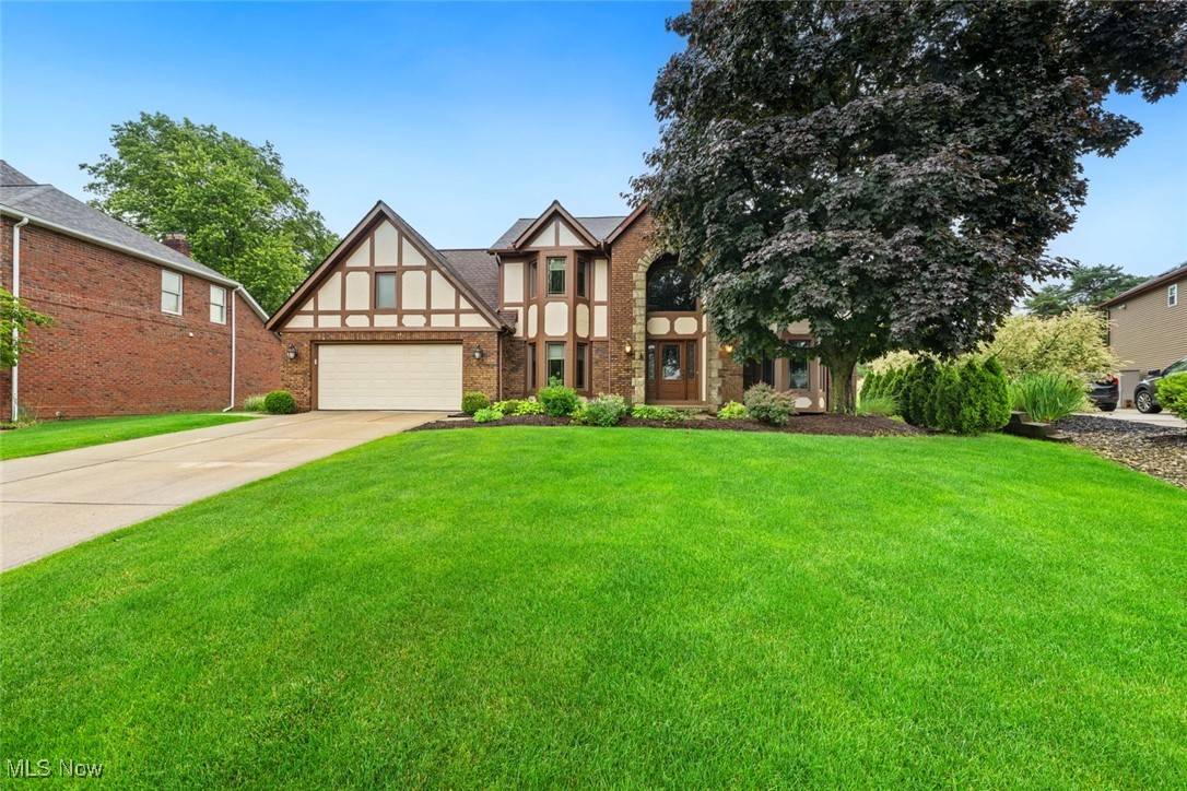 Seven Hills, OH 44131,7700 Sparrow Flight DR