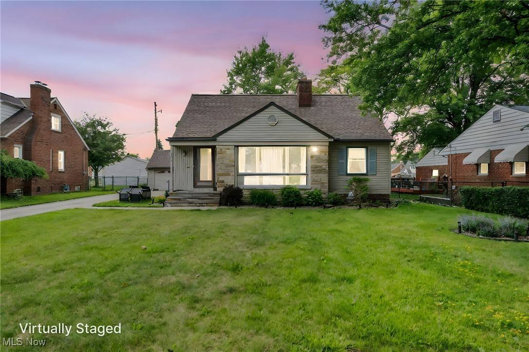 Parma, OH 44129,6548 Ridgewood Lakes DR