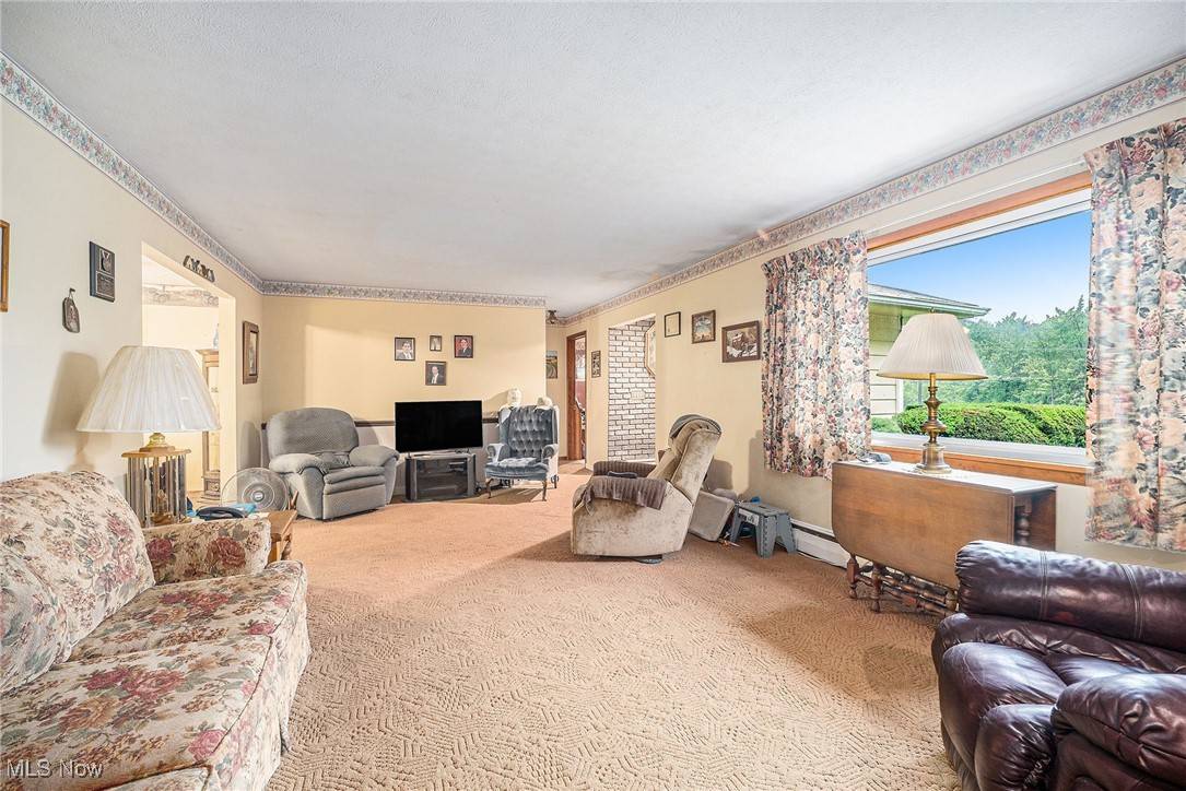 Thompson, OH 44086,6315 Madison RD