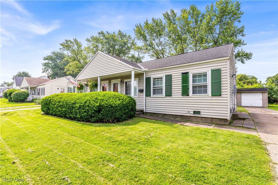 Cleveland, OH 44135,18425 Puritas AVE #Right