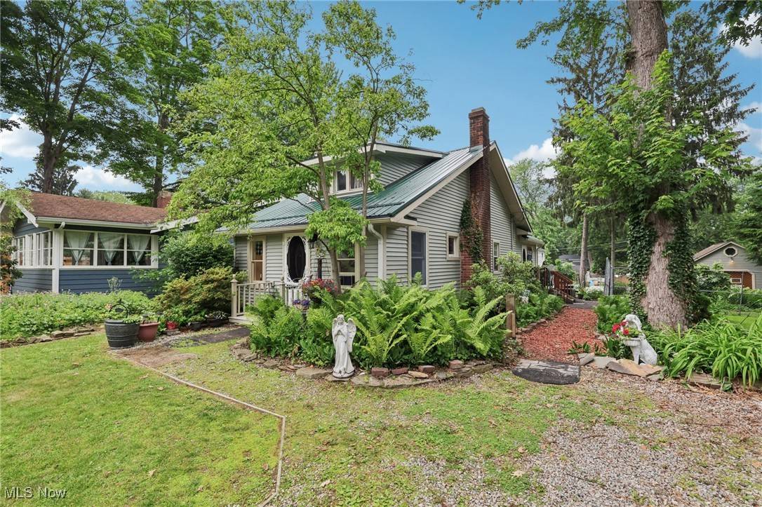 Madison, OH 44057,6195 Selkirk DR