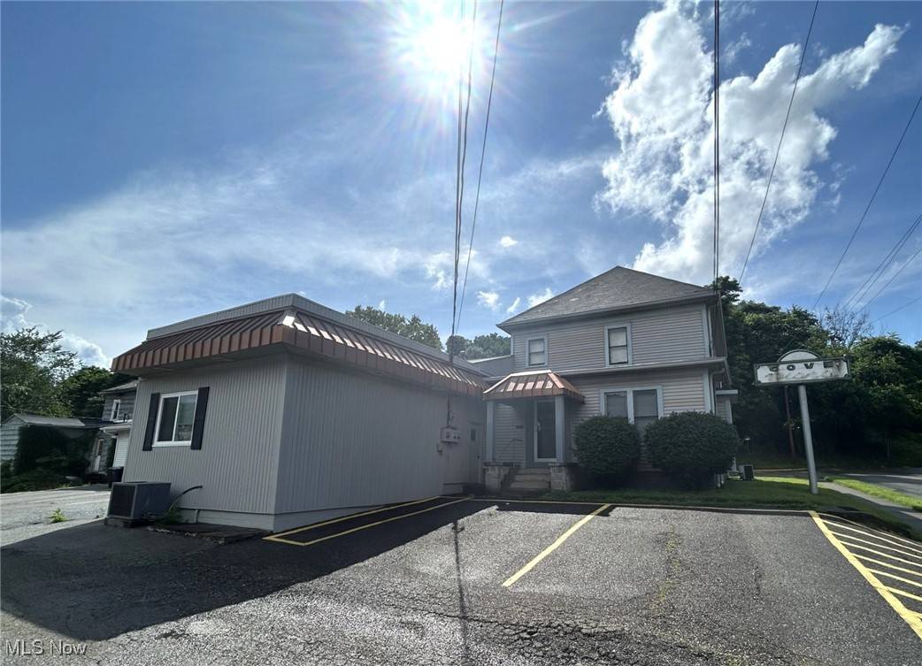 Weirton, WV 26062,3618-3620 West ST
