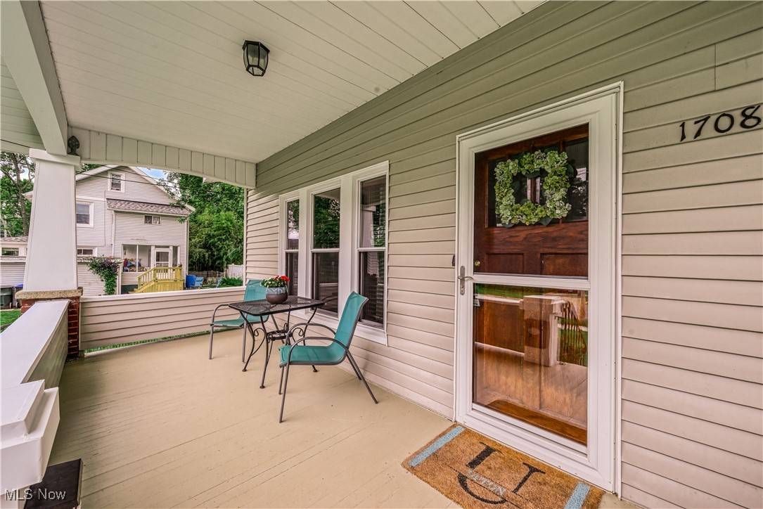 Cuyahoga Falls, OH 44221,1708 8th ST