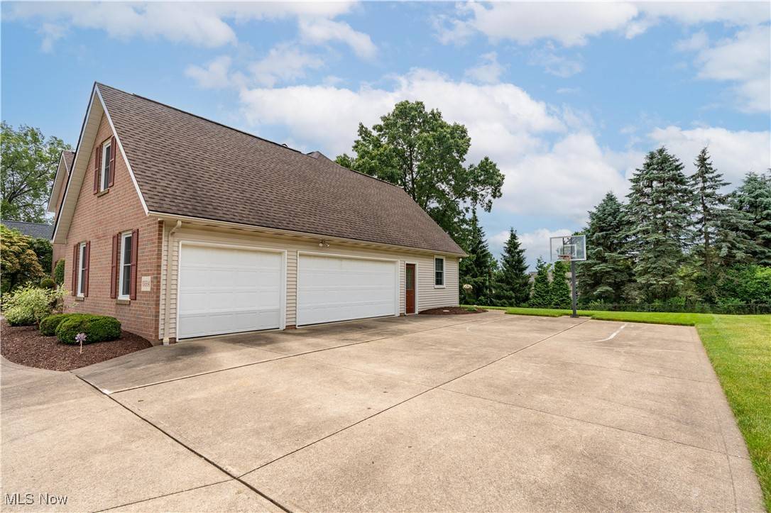 Canton, OH 44718,6884 Mapleridge CIR NW