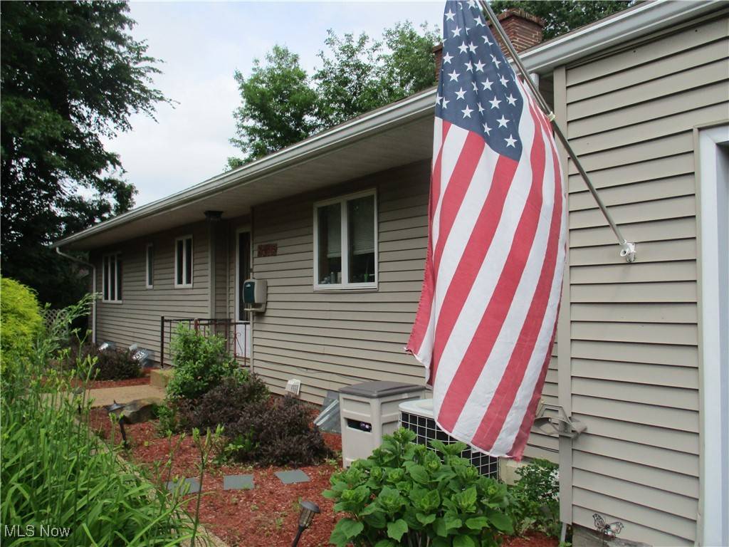 Youngstown, OH 44505,2455 5th AVE
