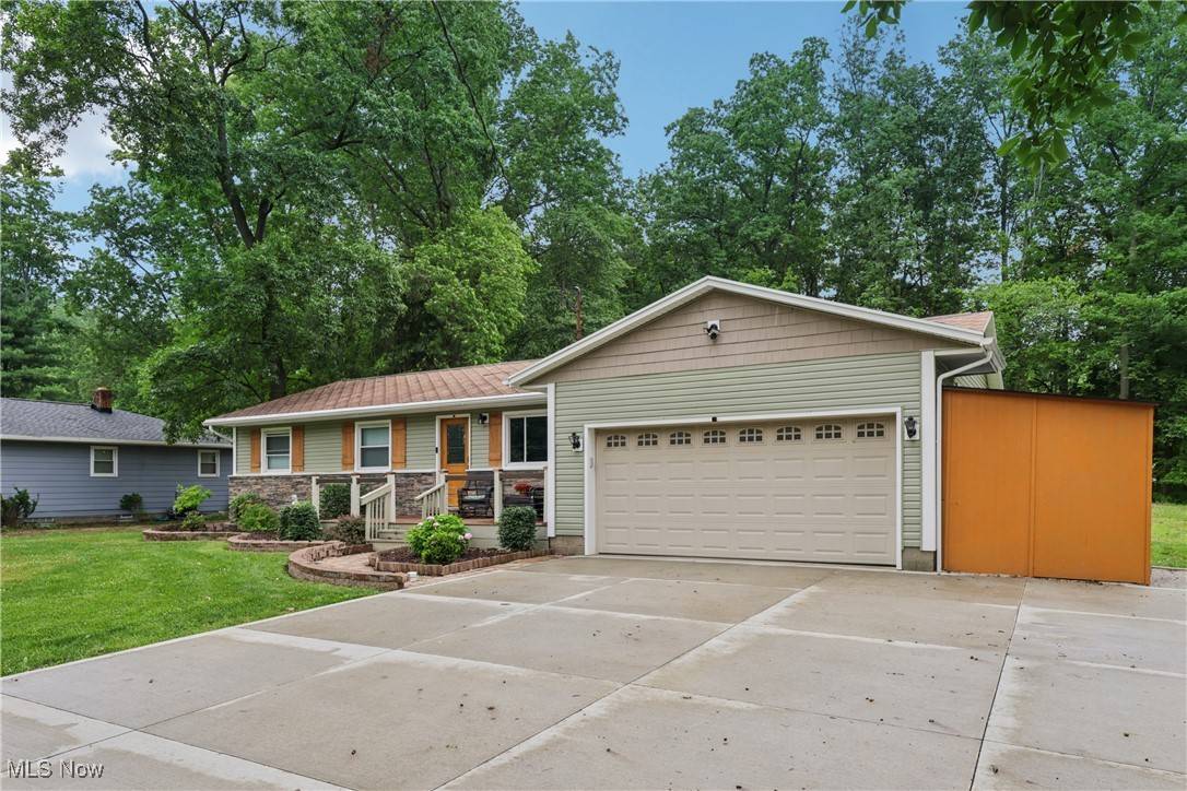 Norton, OH 44203,3687 Brookside DR