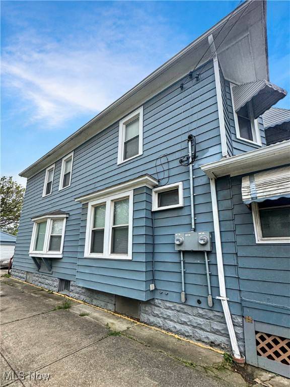 Newburgh Heights, OH 44105,4017 E 54 ST