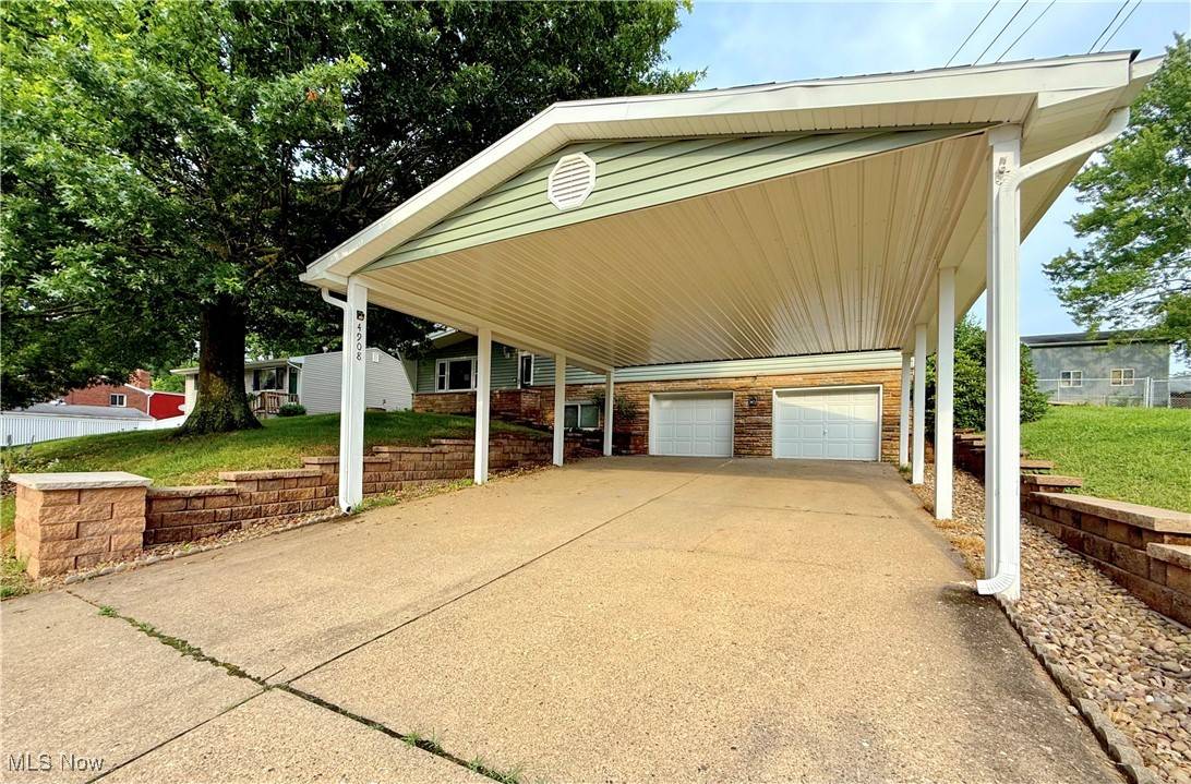 Parkersburg, WV 26104,4908 Crestview CIR