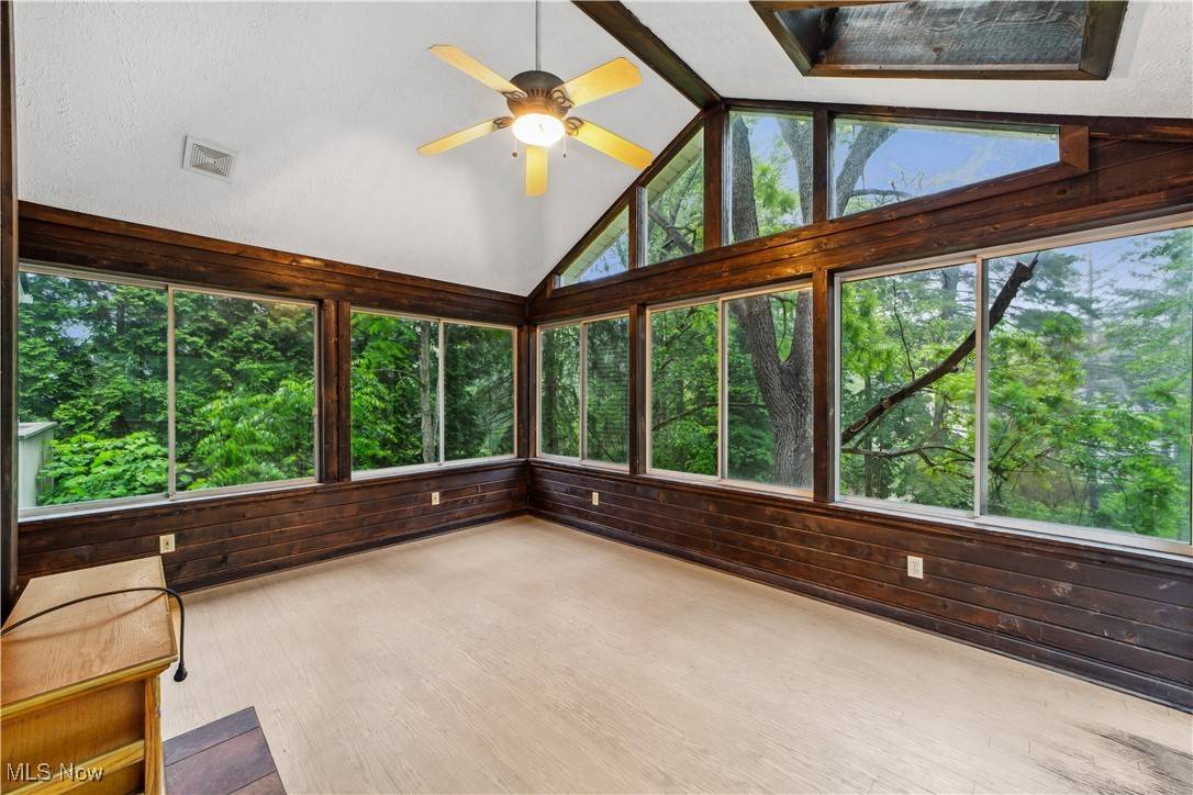 Chagrin Falls, OH 44022,3965 Ellendale RD