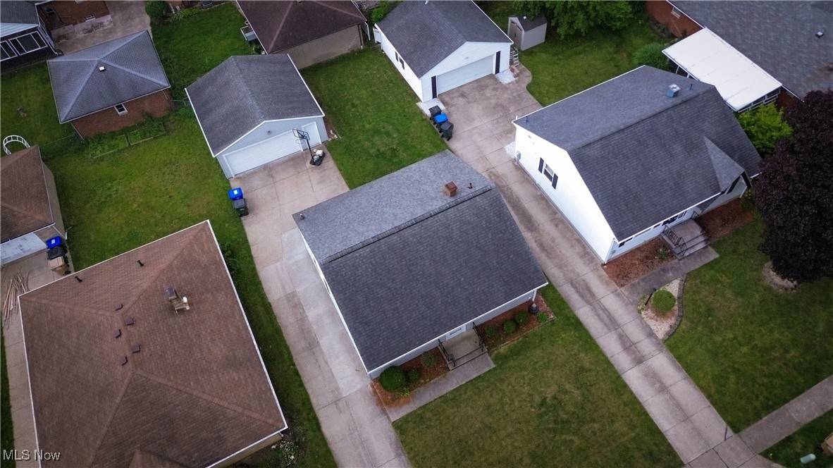 Cuyahoga Falls, OH 44221,218 Hollywood AVE