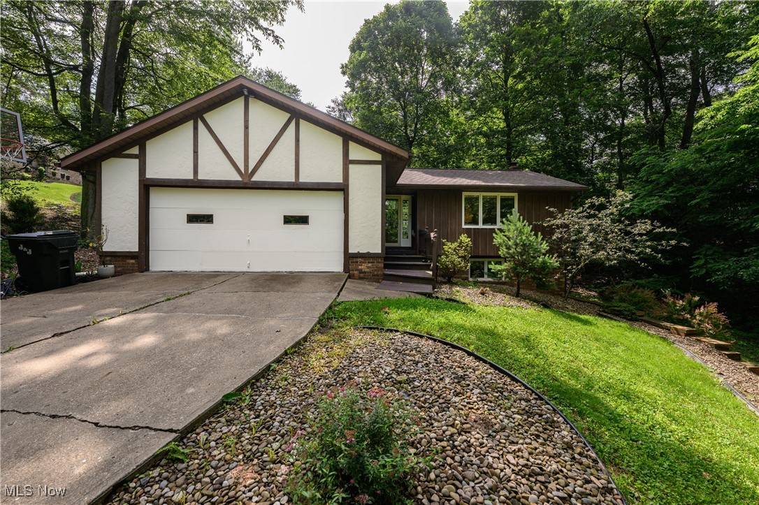 Dover, OH 44622,2436 Woodlawn DR NW