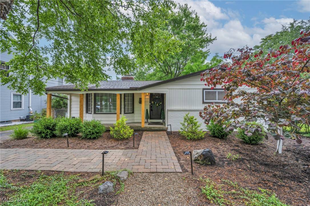 Westlake, OH 44145,3221 Columbia RD