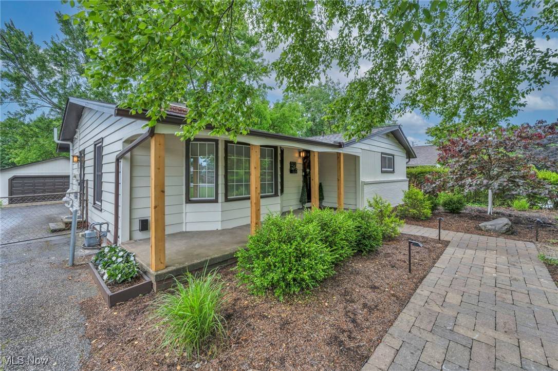 Westlake, OH 44145,3221 Columbia RD