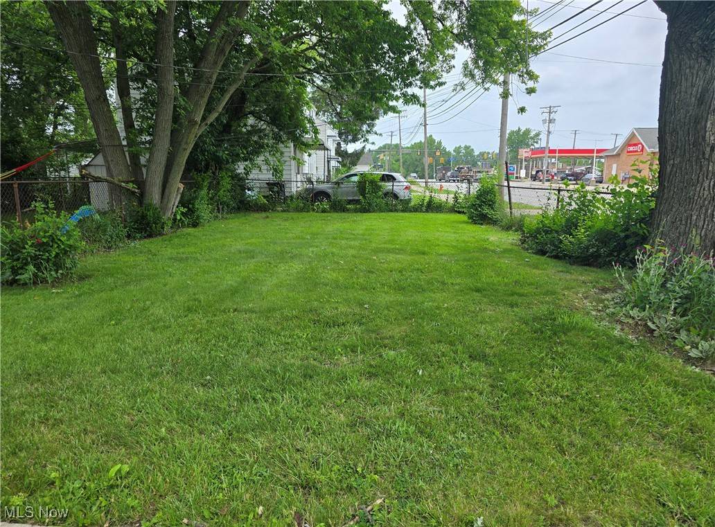 Cleveland, OH 44111,14000 Cayuga CT