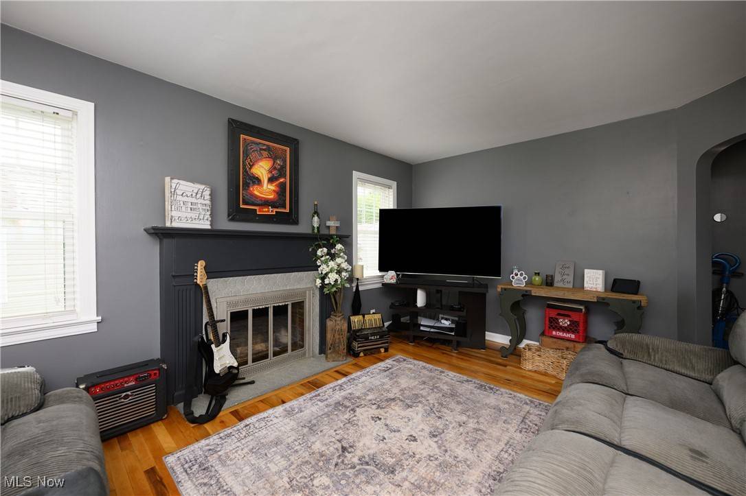 Canton, OH 44710,1157 Manor AVE SW