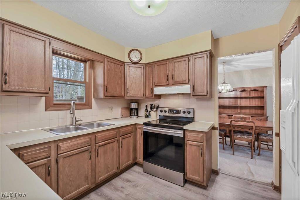 Parma, OH 44129,7658 Hidden Valley LN