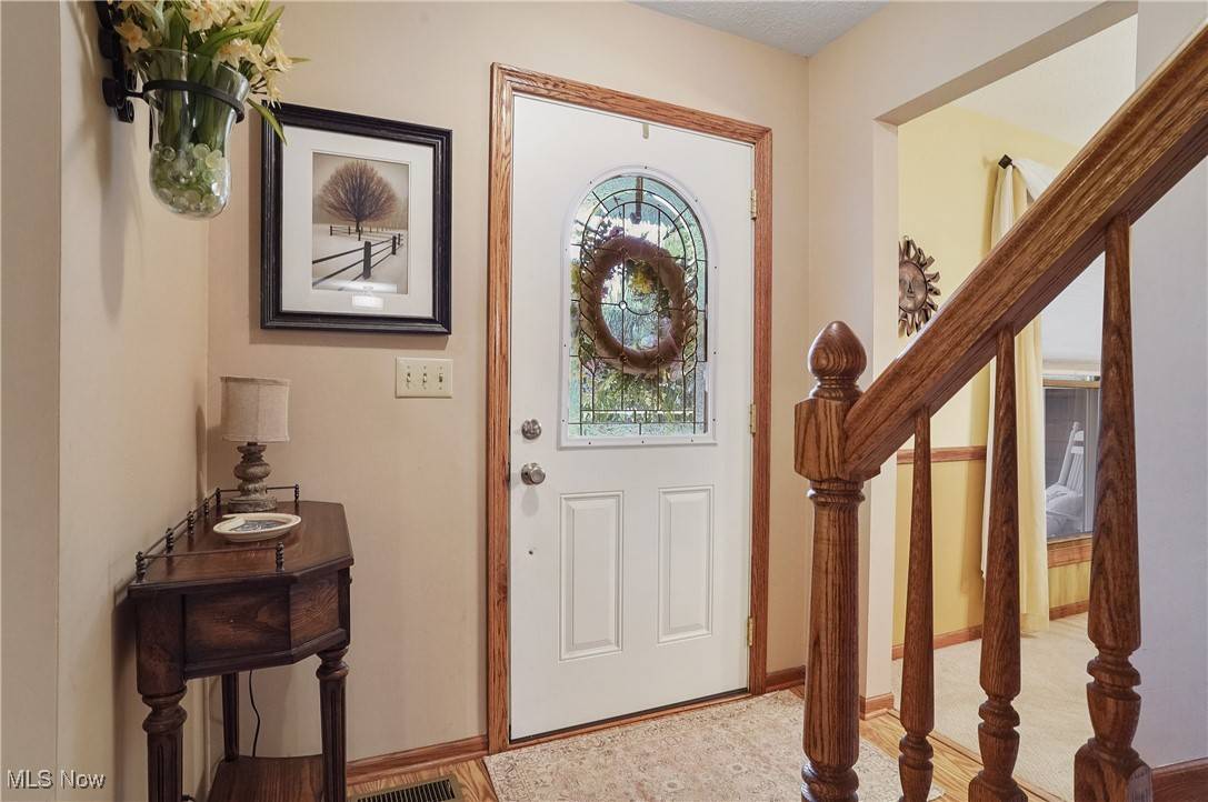 Stow, OH 44224,2832 Williamsburg CIR