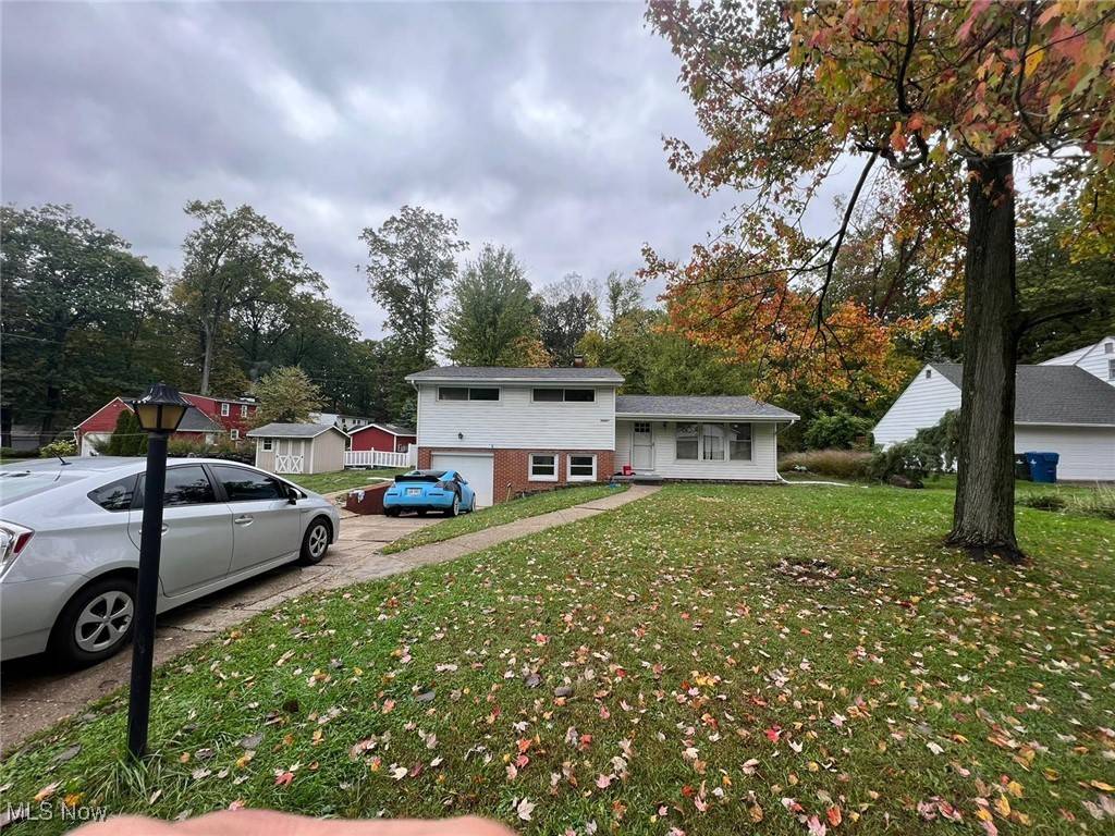 North Olmsted, OH 44070,28842 Oring RD