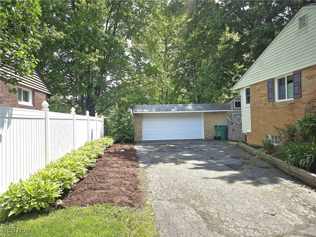 Chardon, OH 44024,307 Cynthia DR