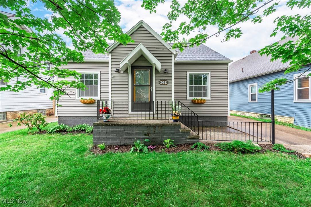 Fairview Park, OH 44126,4035 W 210th ST
