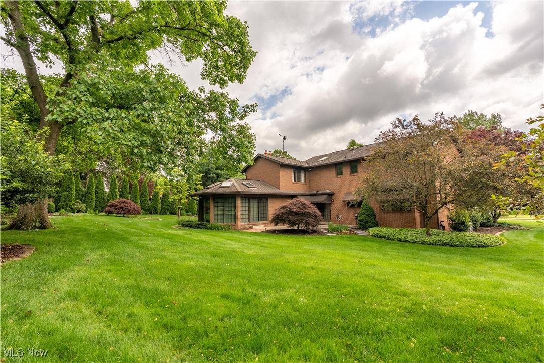 North Canton, OH 44720,221 Winston AVE NE