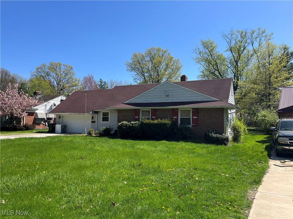 Euclid, OH 44117,2017 Natona RD