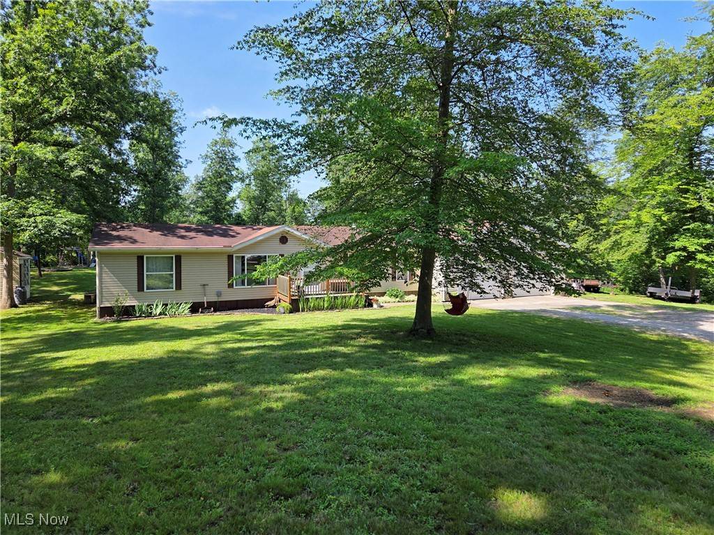 Cumberland, OH 43732,4502 Clover RD