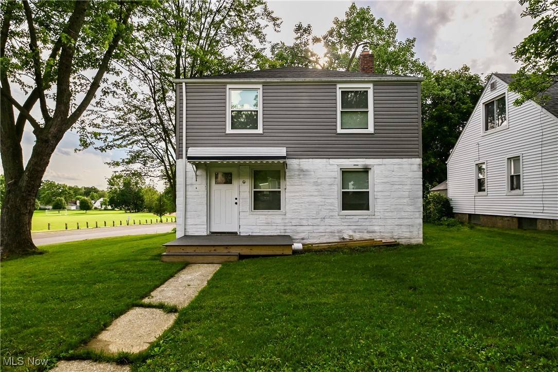 Akron, OH 44301,1698 Sunset AVE