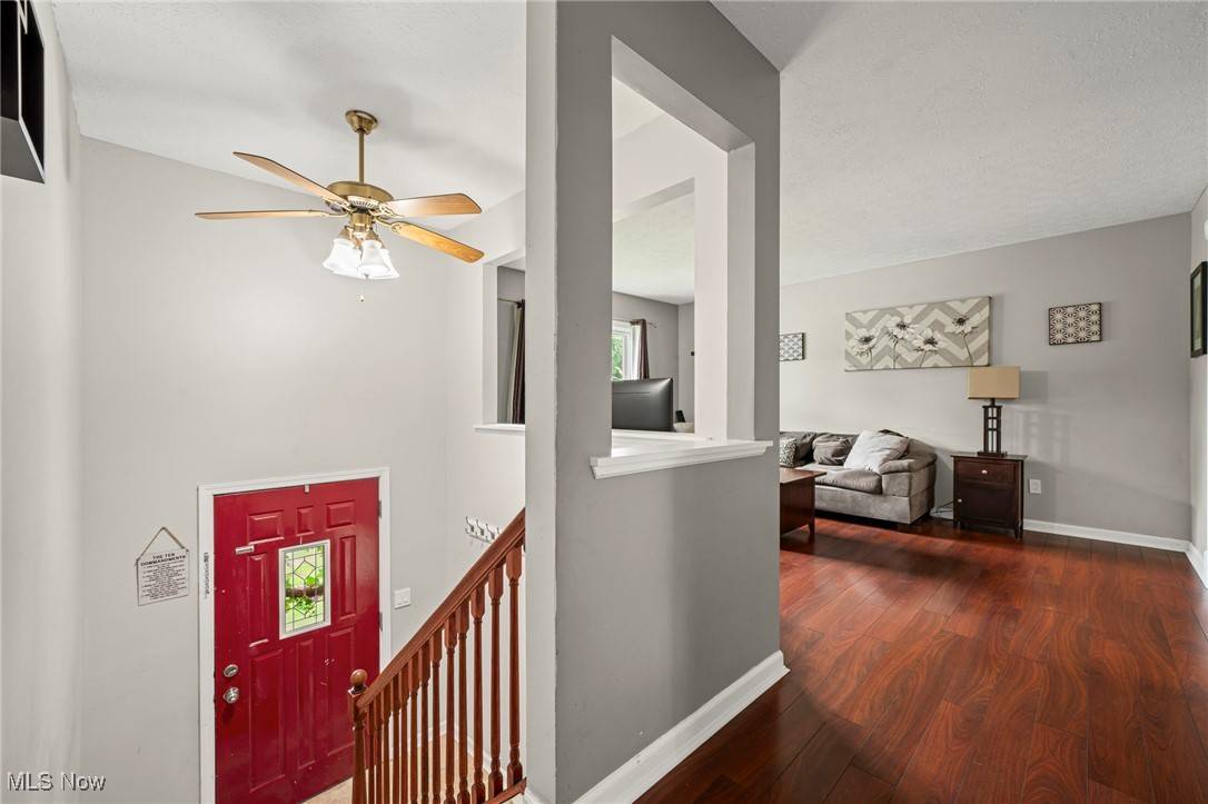 Olmsted Falls, OH 44138,8626 Brentwood DR