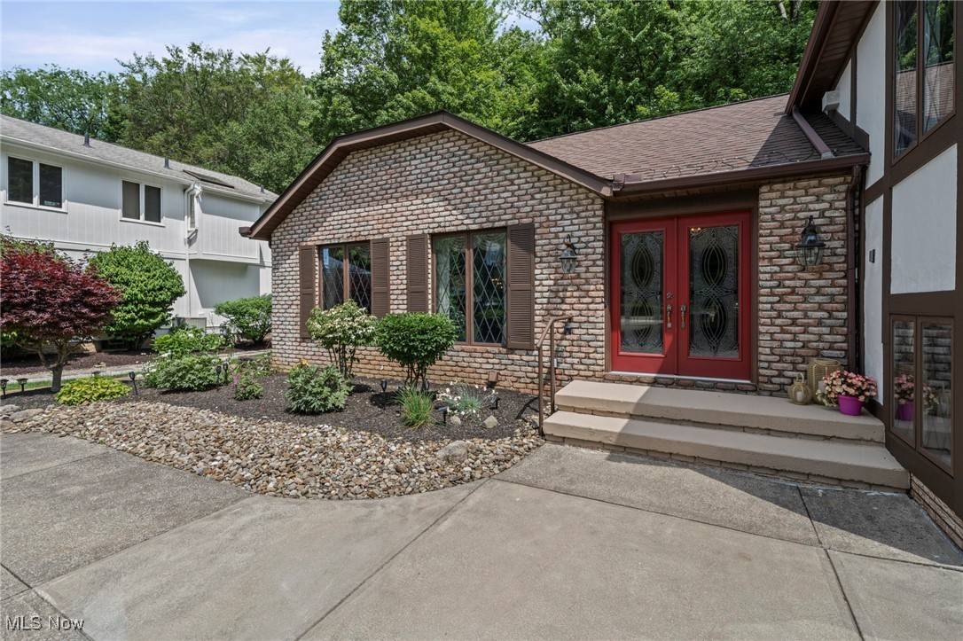 Solon, OH 44139,32859 Allenbury DR