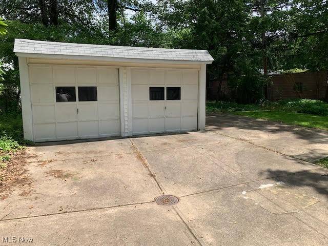 South Euclid, OH 44121,1543 Genesee RD