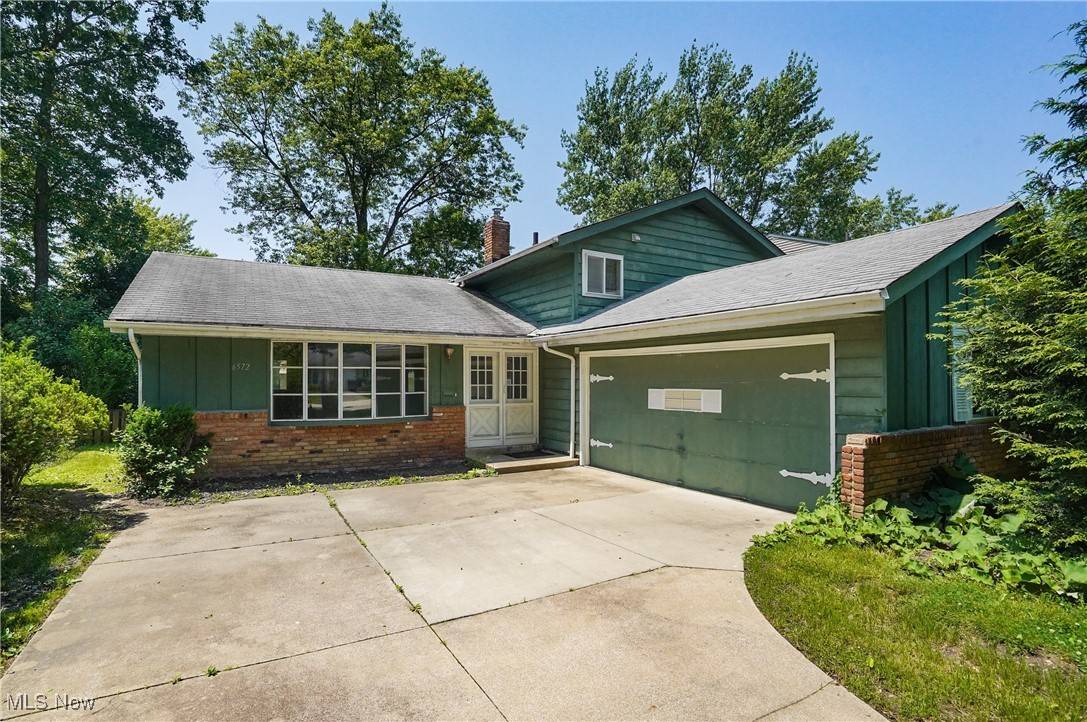 Solon, OH 44139,6572 Edgemoor AVE