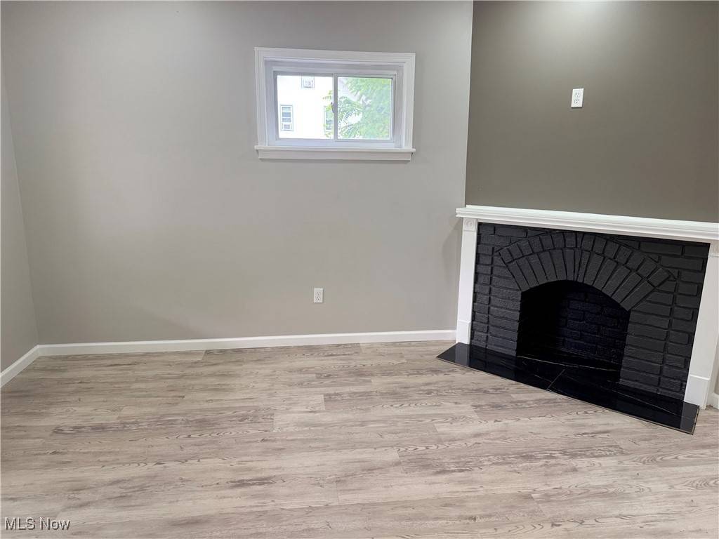 Akron, OH 44301,22 E Ido AVE