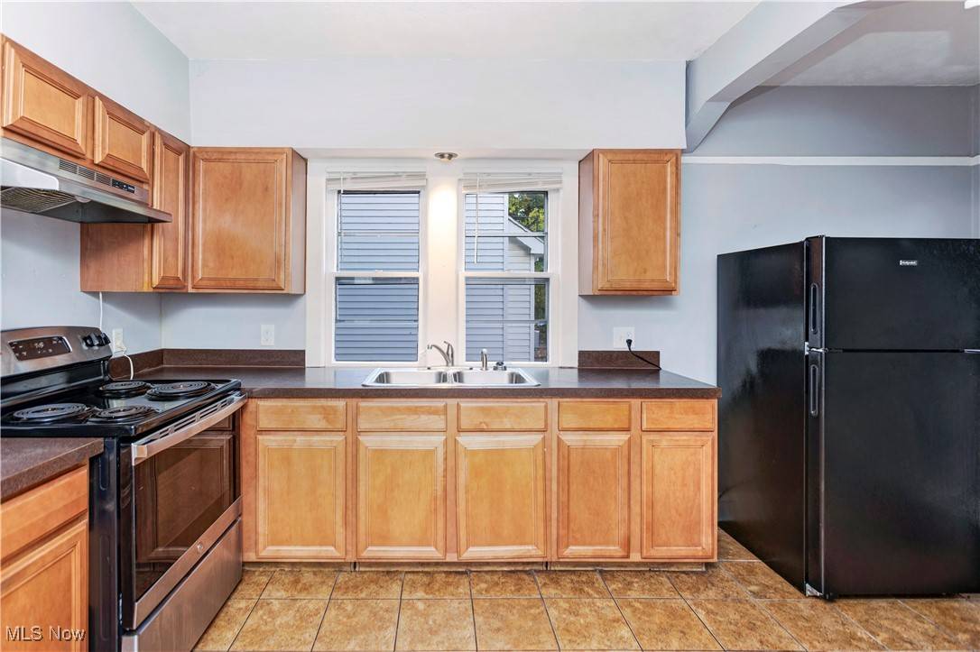 Cleveland Heights, OH 44118,3243 Yorkshire