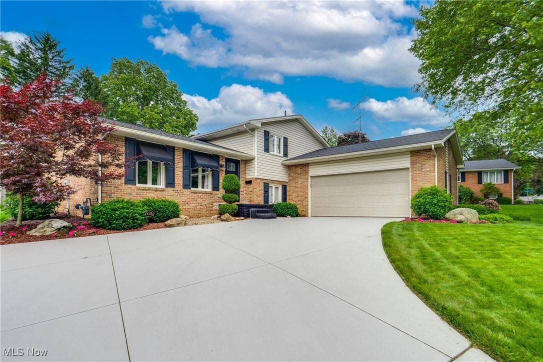 Massillon, OH 44646,2226 Colonial Pkwy NE